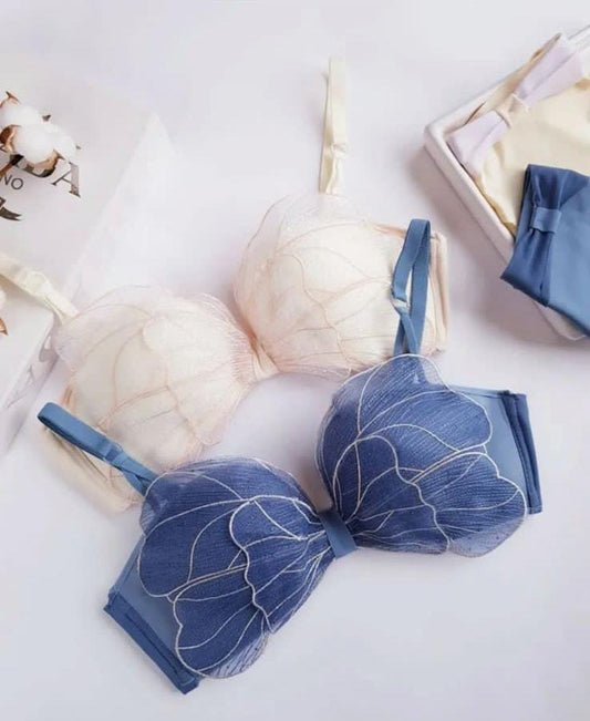 Elegant Floral Lace Padded Bra – Soft Everyday Comfort
