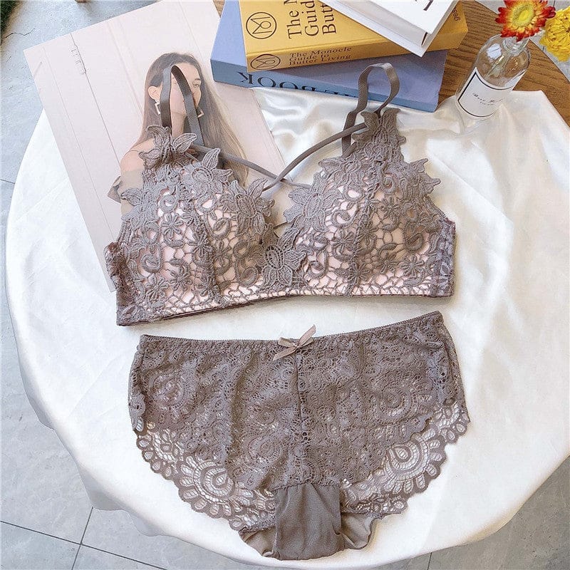 Elegant Lace Bralette & Boyshort Lingerie Set