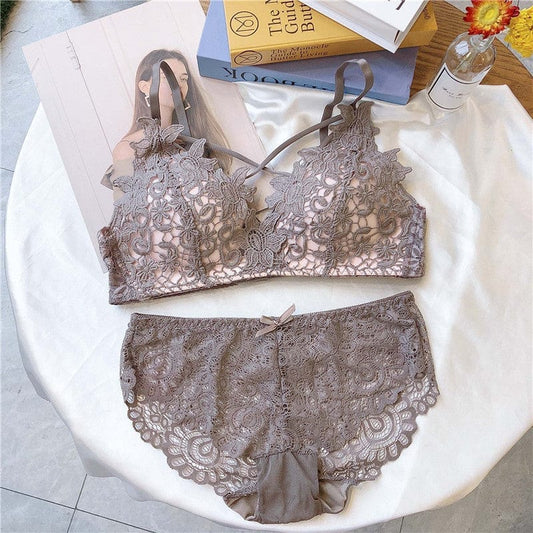 Elegant Lace Bralette & Boyshort Lingerie Set