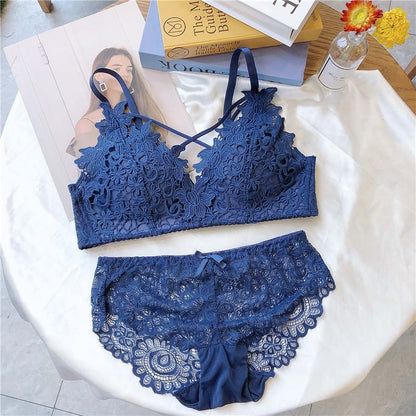 Elegant Lace Bralette & Boyshort Lingerie Set