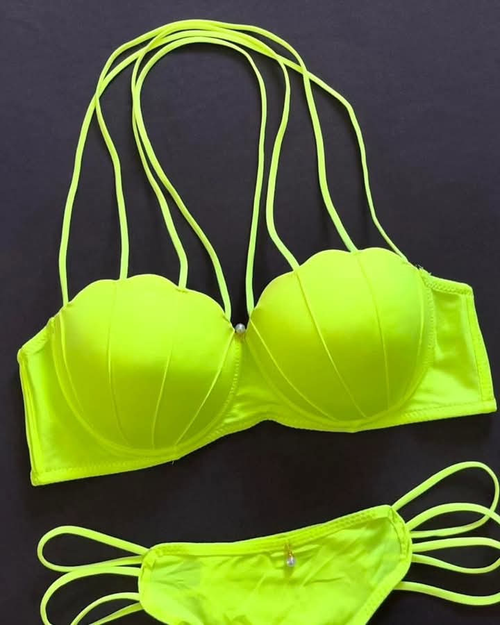 Anticious Petal Design Padded Bikini Bra & Panty Set