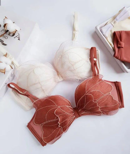 Elegant Floral Lace Padded Bra – Soft Everyday Comfort