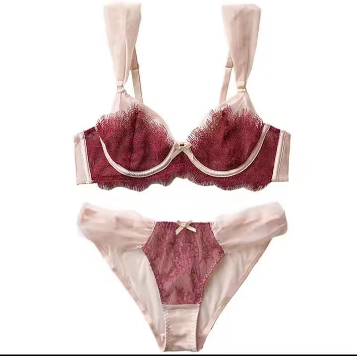 Lace Underwire Bra & Panty Set