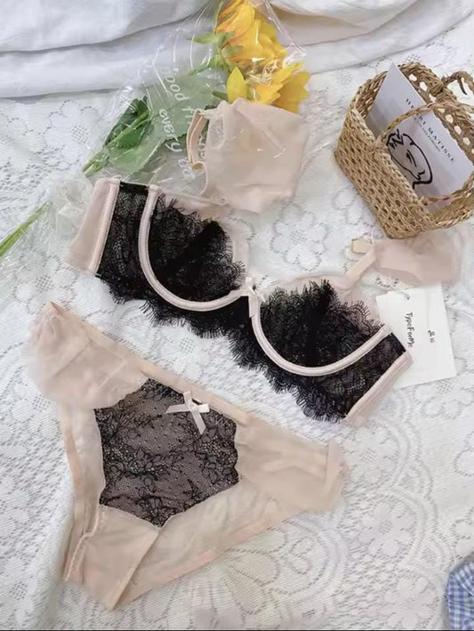 Lace Underwire Bra & Panty Set